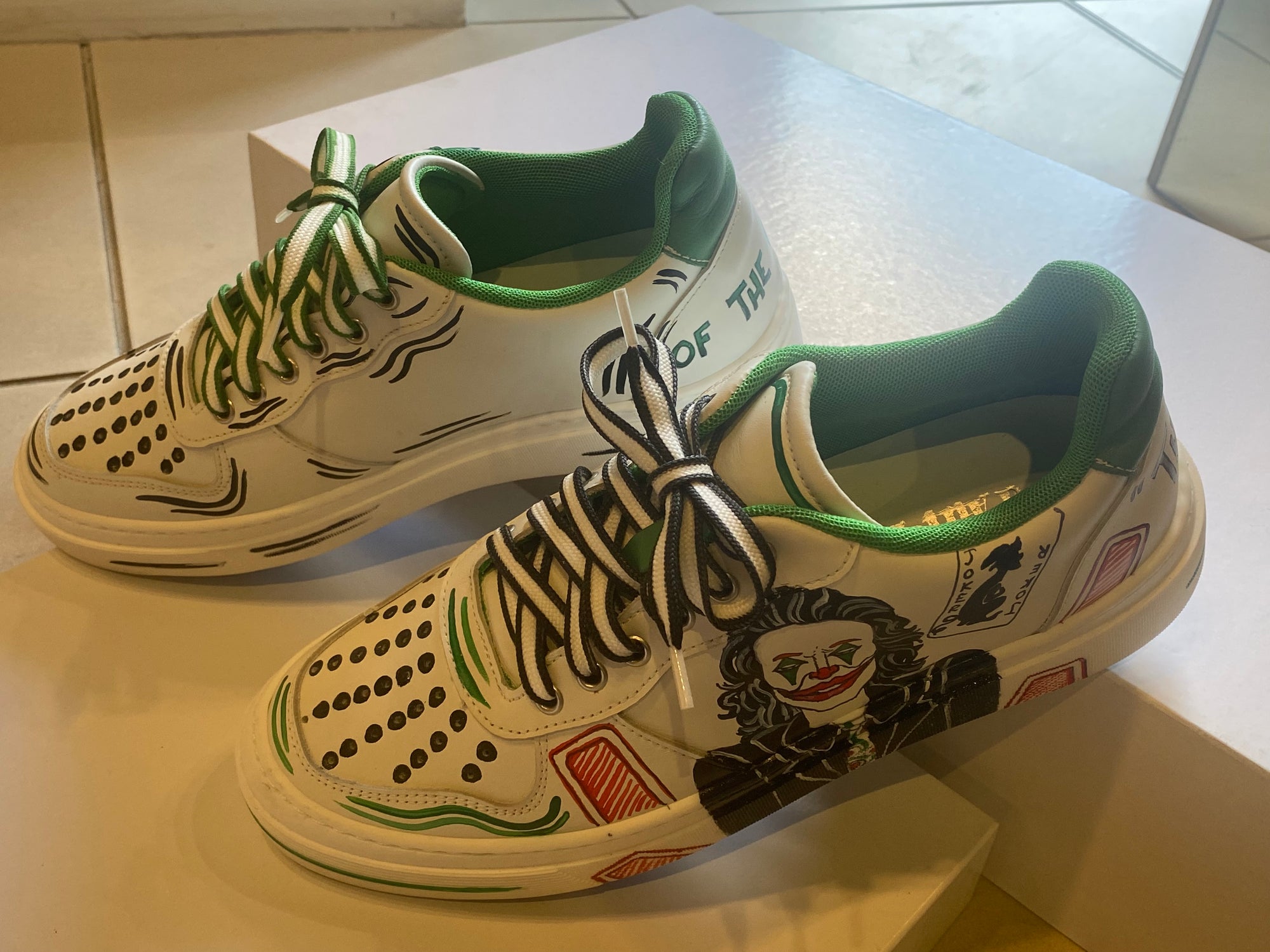 SNEAKERS PEZZO UNICO JOKER E CAPPELLAIO MATTO